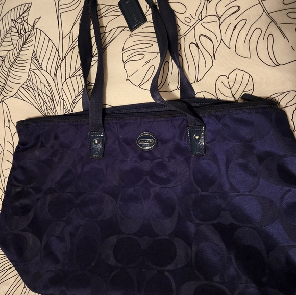 Coach Dark Blue Weekender Getaway Tote - Picture 3 of 5